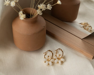 Chalcedony Daisy