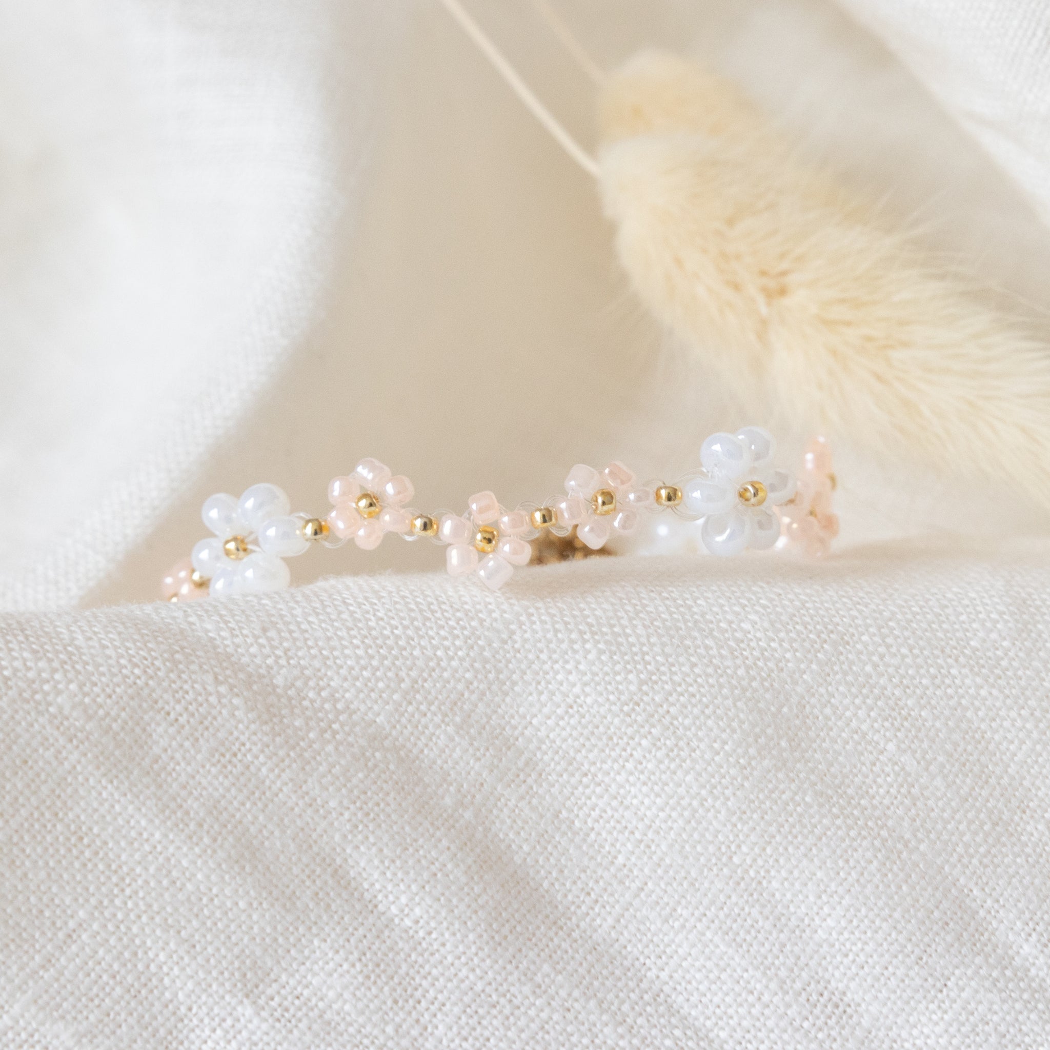 Peach & Cream Daisy